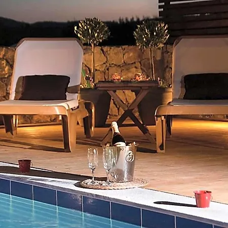 Kapheira Hotel